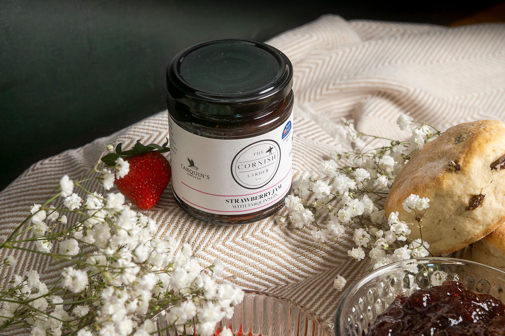 Pasty & Cream Tea Hamper for 4 People