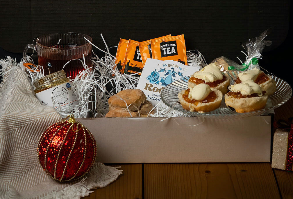 Orange & Cranberry Cream Tea for 4