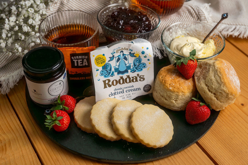 Just Cornish handmade cream tea hamper for two